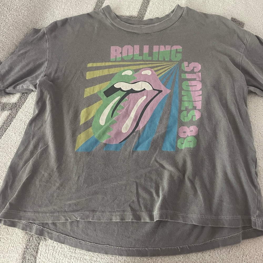 Grey rolling stones tshirts size small from AE tailgate